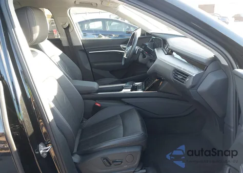 2022 Audi E-Tron Premium Quattro из США, поврежденный, VIN WA1AAAGE5NB026401